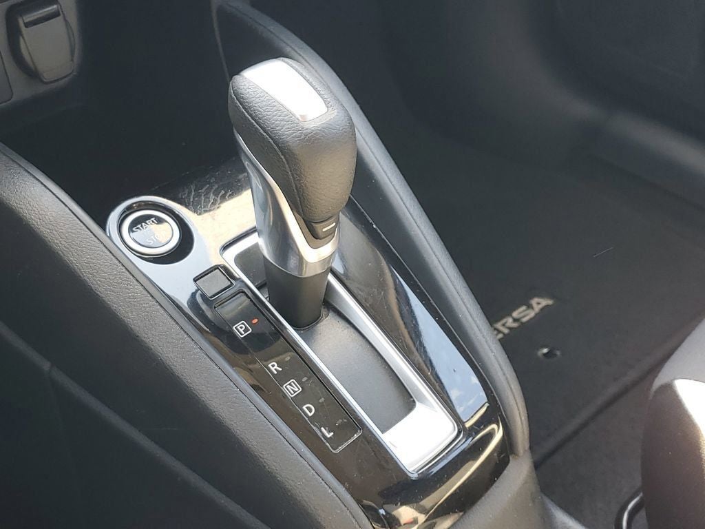2021 Nissan Versa 1.6 SV