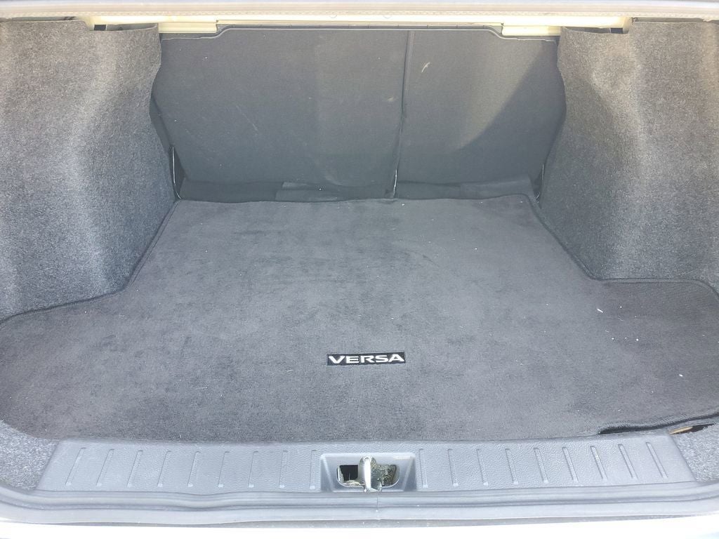 2021 Nissan Versa 1.6 SV