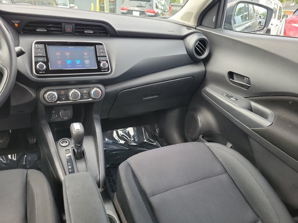 2023 Nissan Kicks S