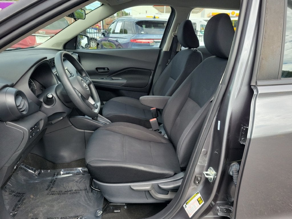 2023 Nissan Kicks S