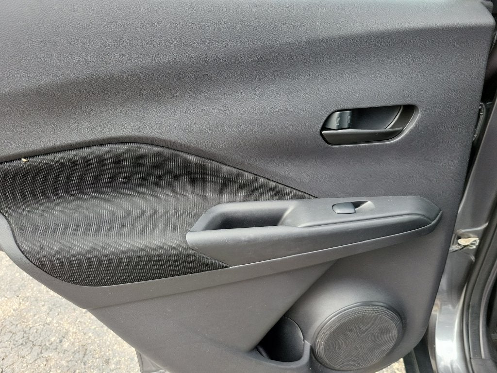2023 Nissan Kicks S
