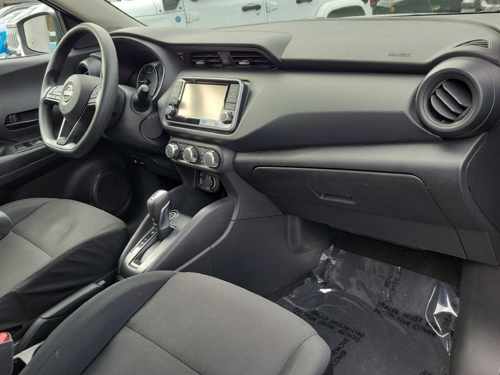 2023 Nissan Kicks S