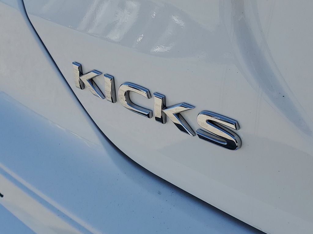 2023 Nissan Kicks S
