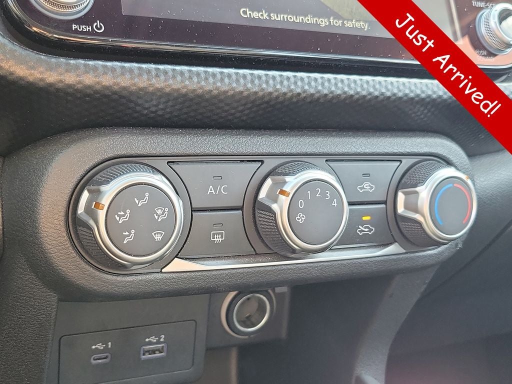 2024 Nissan Kicks SV