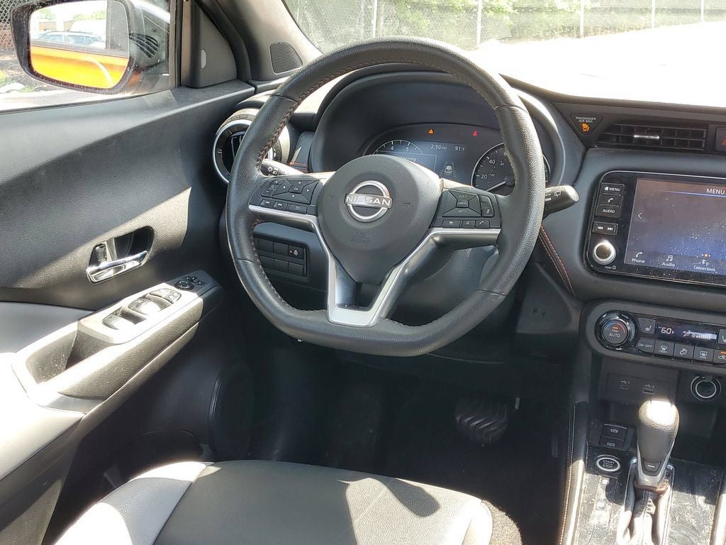 2023 Nissan Kicks SR