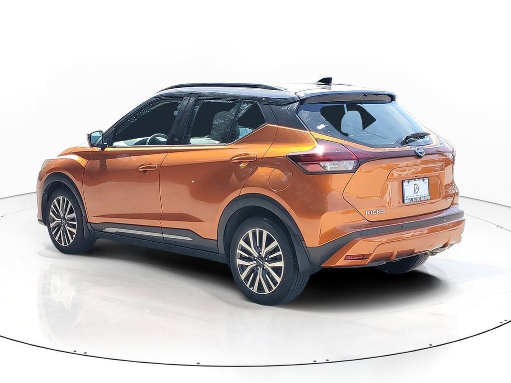 2023 Nissan Kicks SR