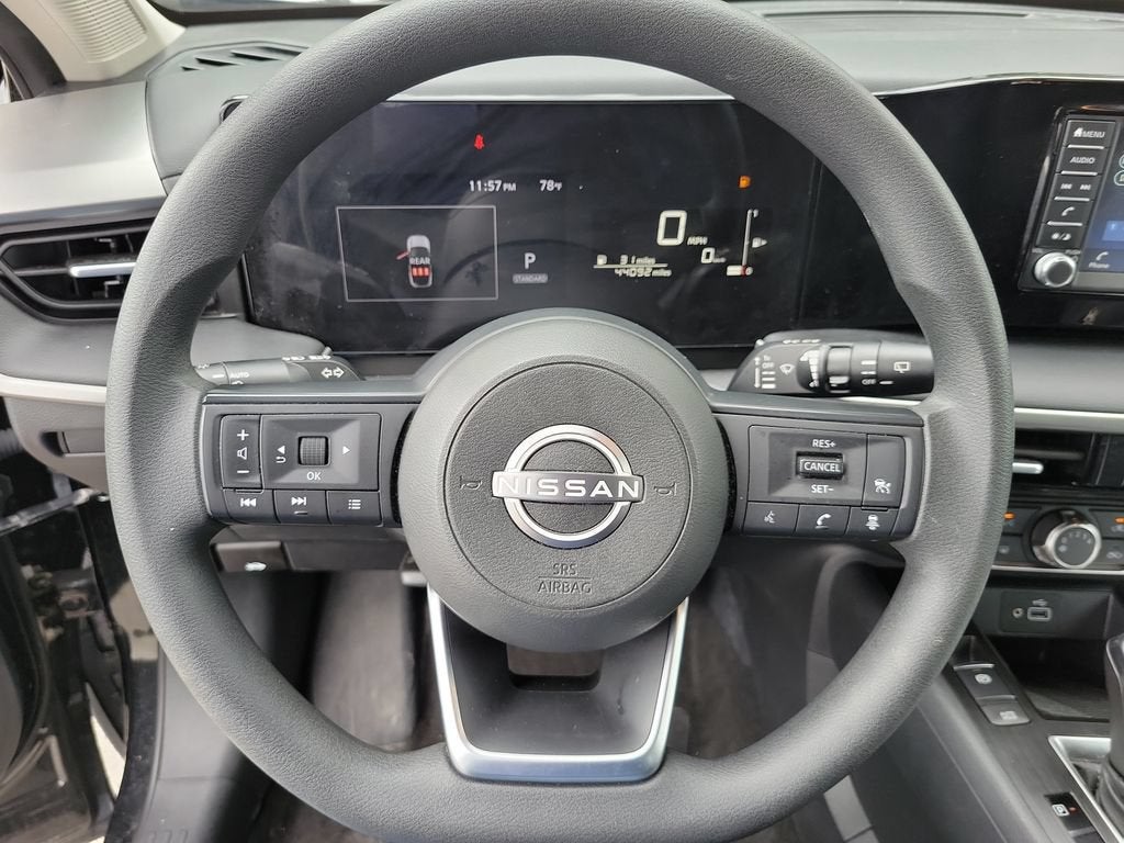 2025 Nissan Kicks S