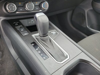 2025 Nissan Kicks S
