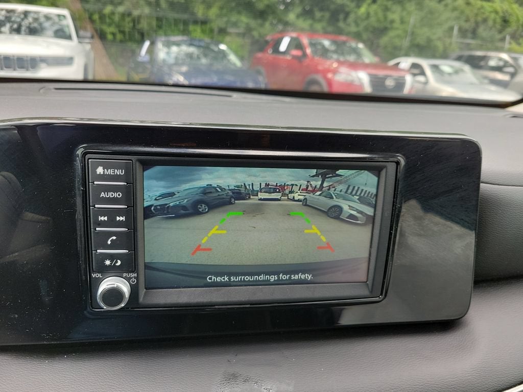 2025 Nissan Kicks S