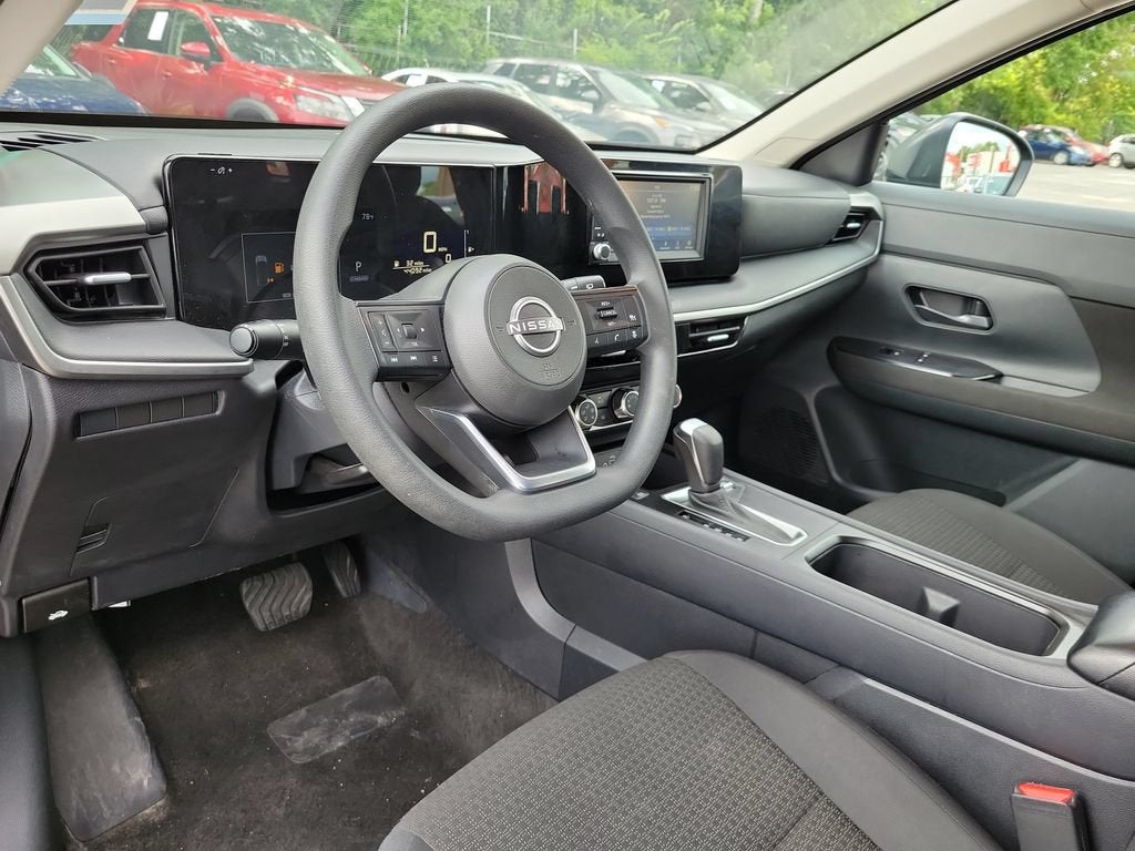 2025 Nissan Kicks S