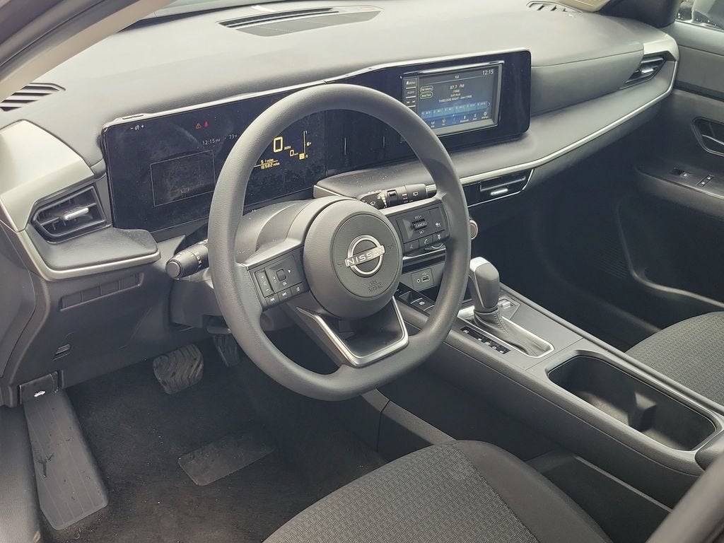 2025 Nissan Kicks S