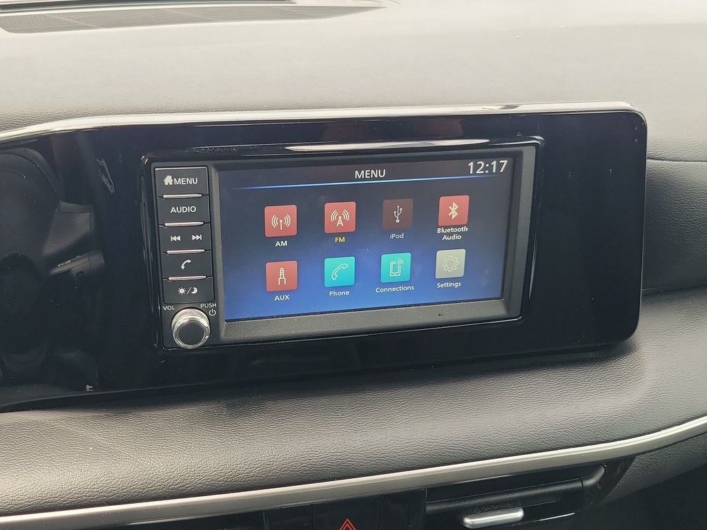 2025 Nissan Kicks S