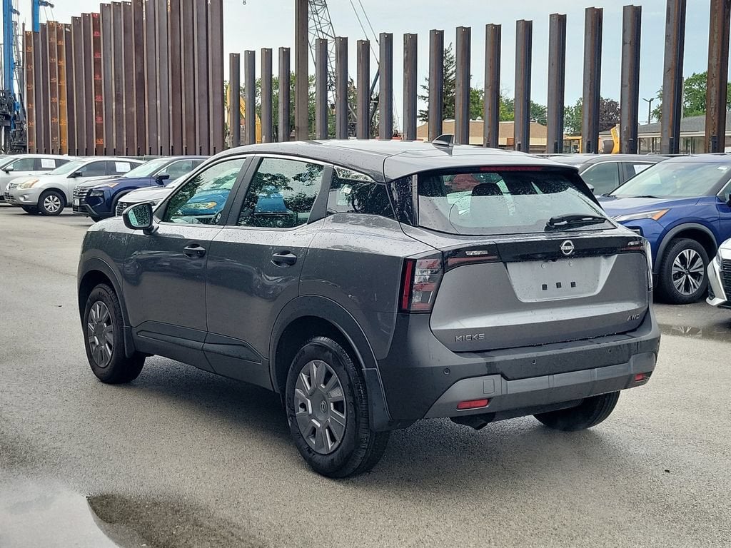 2025 Nissan Kicks S