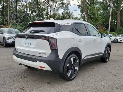 2025 Nissan Kicks SR