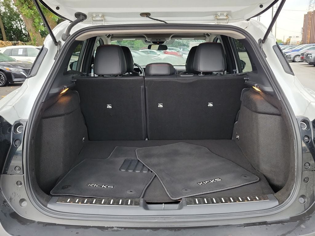 2025 Nissan Kicks SR