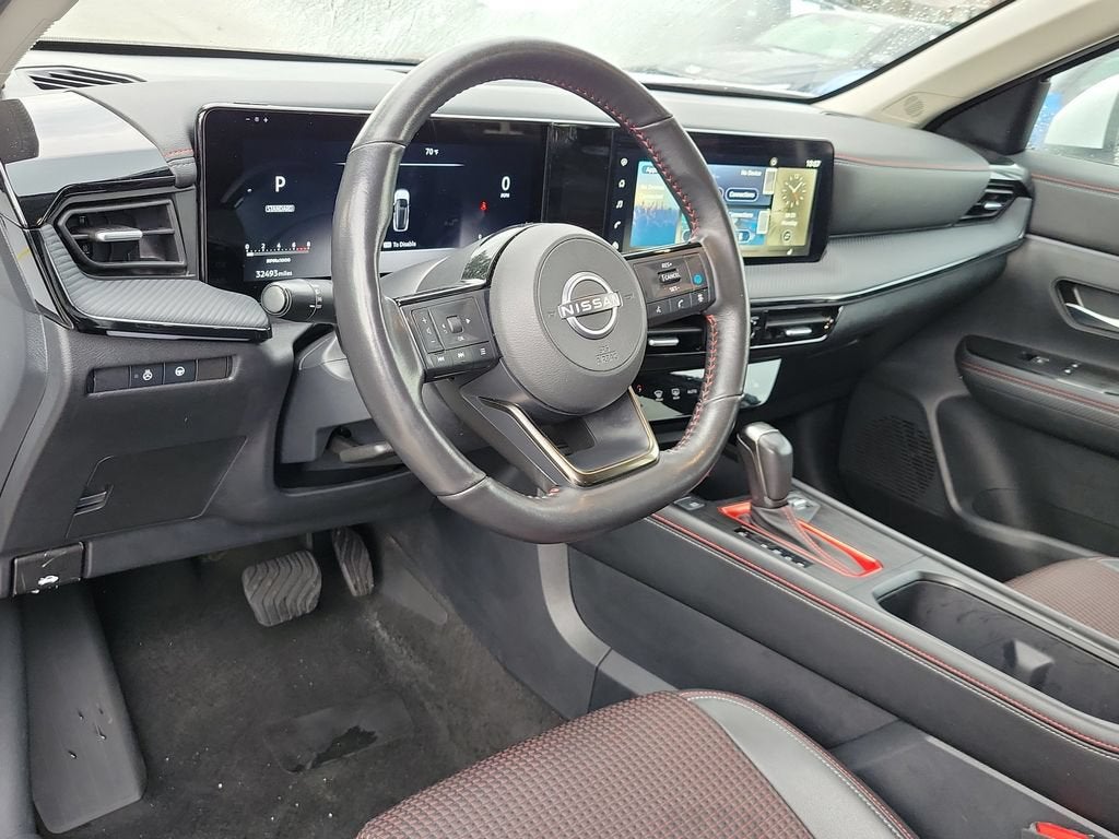 2025 Nissan Kicks SR