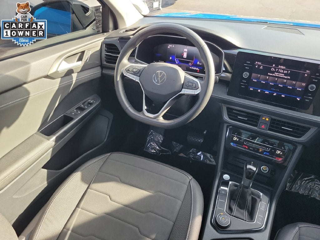 2025 Volkswagen Taos 1.5T SE Black
