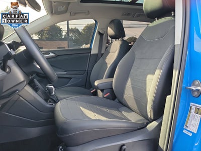 2025 Volkswagen Taos 1.5T SE Black