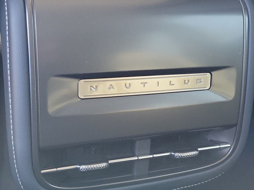 2024 Lincoln Nautilus Reserve