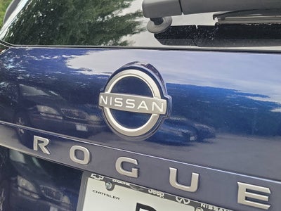 2025 Nissan Rogue SV