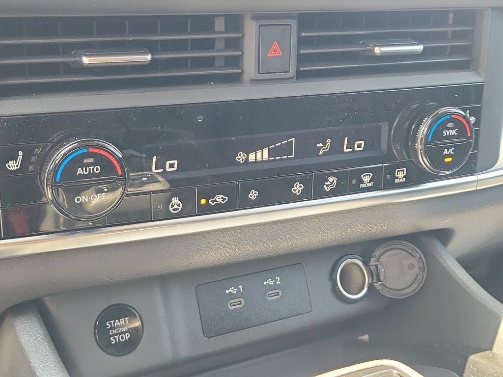 2024 Nissan Rogue SV