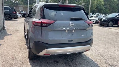 2022 Nissan Rogue SL