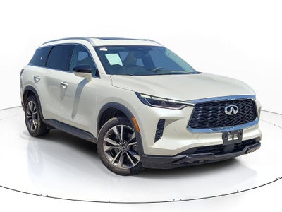2023 INFINITI QX60 LUXE