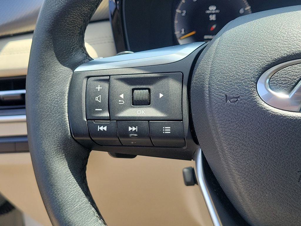 2023 INFINITI QX60 LUXE