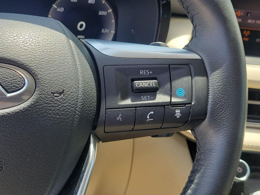 2023 INFINITI QX60 LUXE