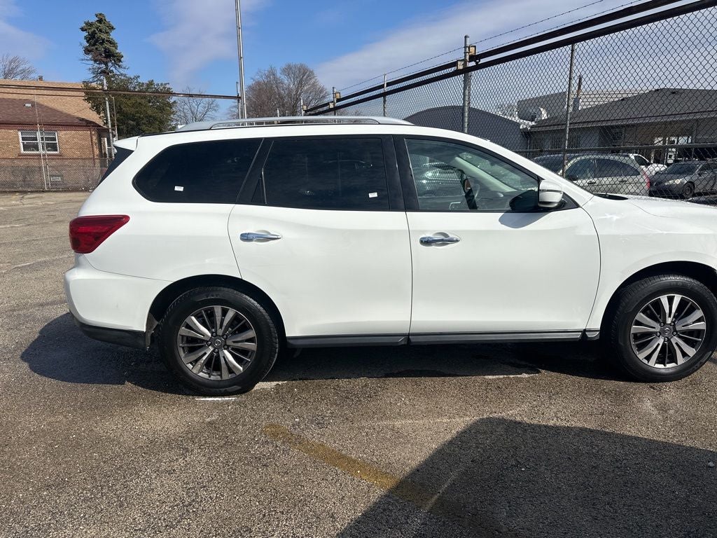 2020 Nissan Pathfinder SV
