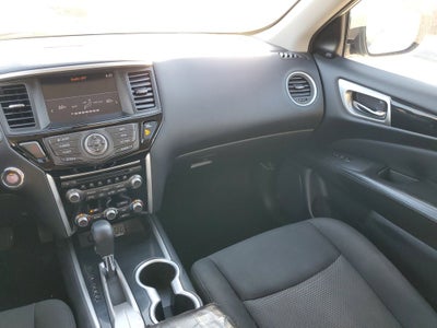 2020 Nissan Pathfinder SV