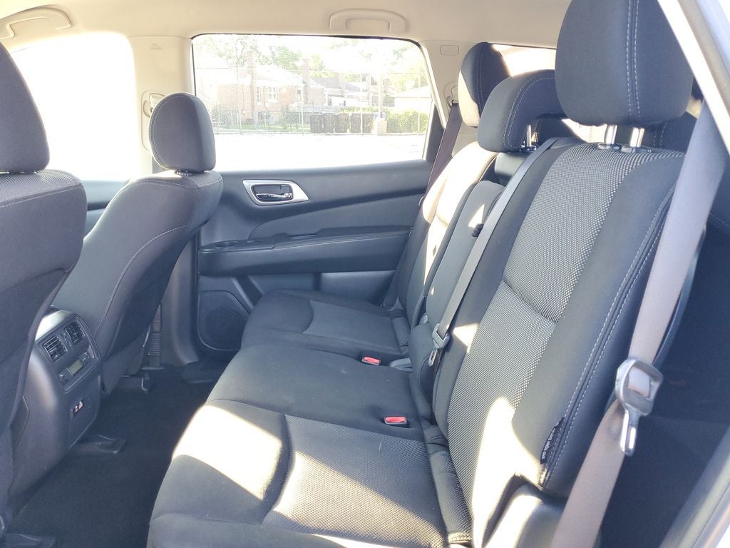2020 Nissan Pathfinder SV