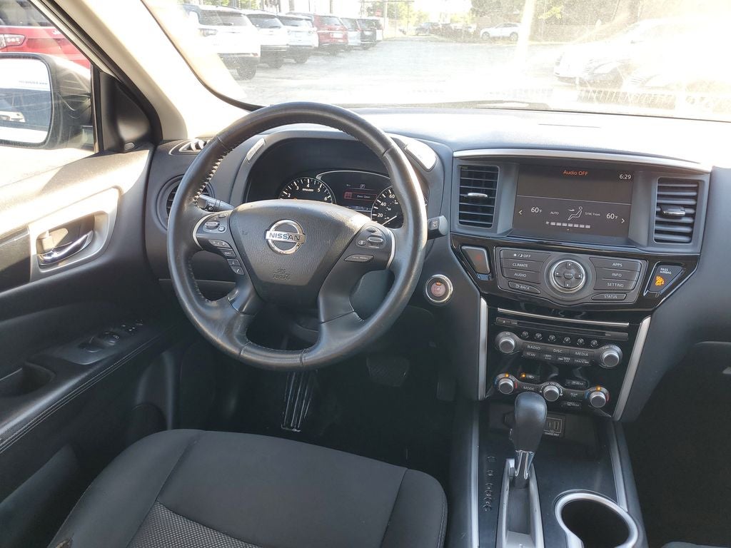 2020 Nissan Pathfinder SV