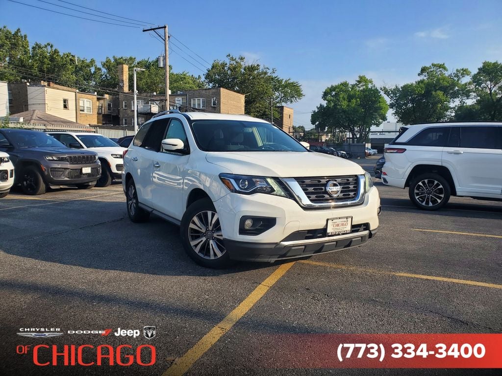 2019 Nissan Pathfinder SV