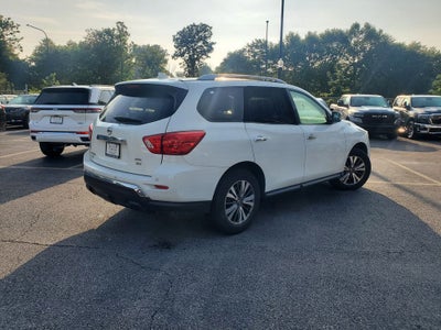 2019 Nissan Pathfinder SV