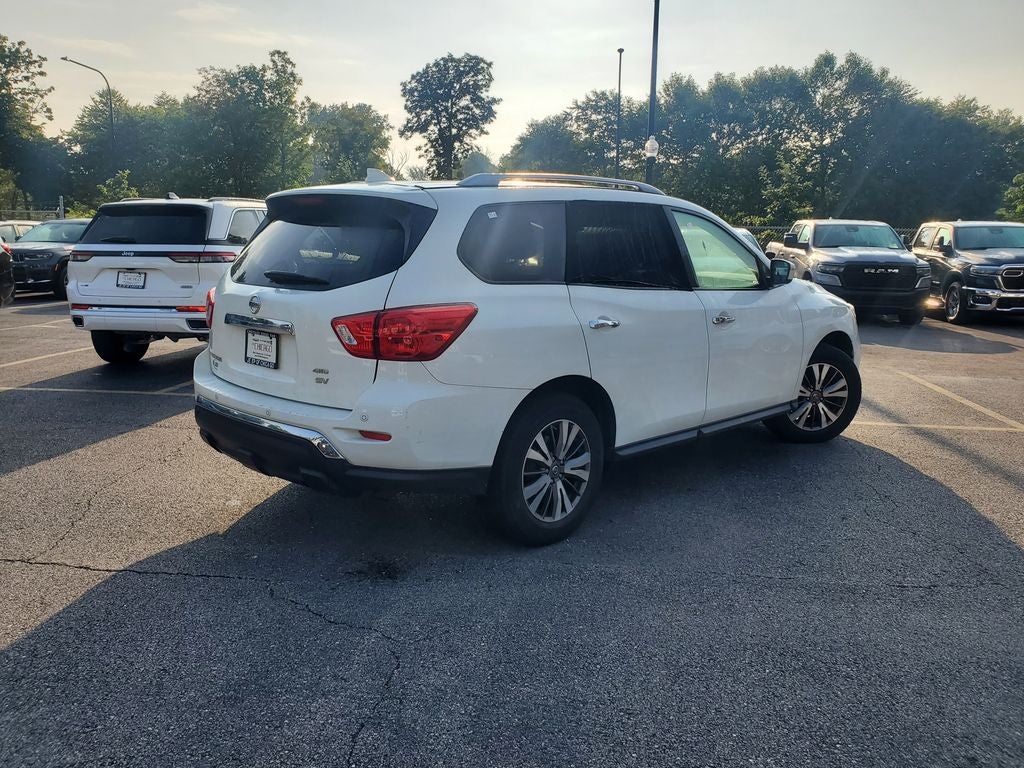 2019 Nissan Pathfinder SV