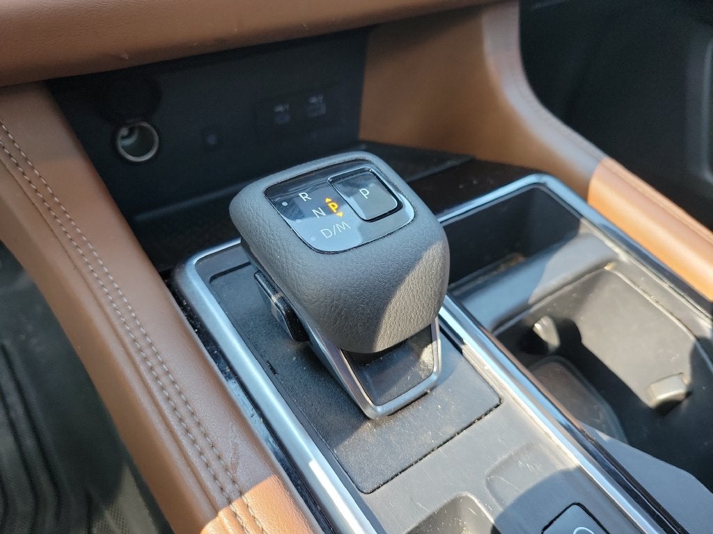 2024 Nissan Pathfinder Platinum