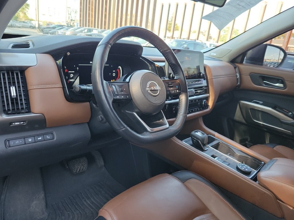 2024 Nissan Pathfinder Platinum