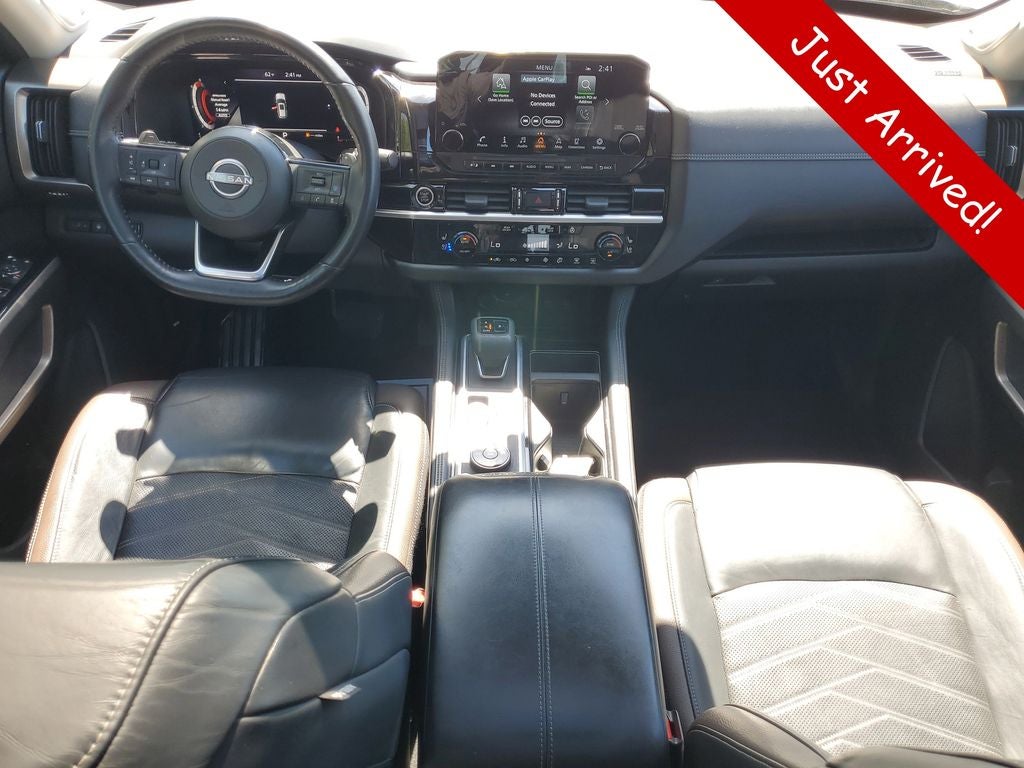 2023 Nissan Pathfinder Platinum