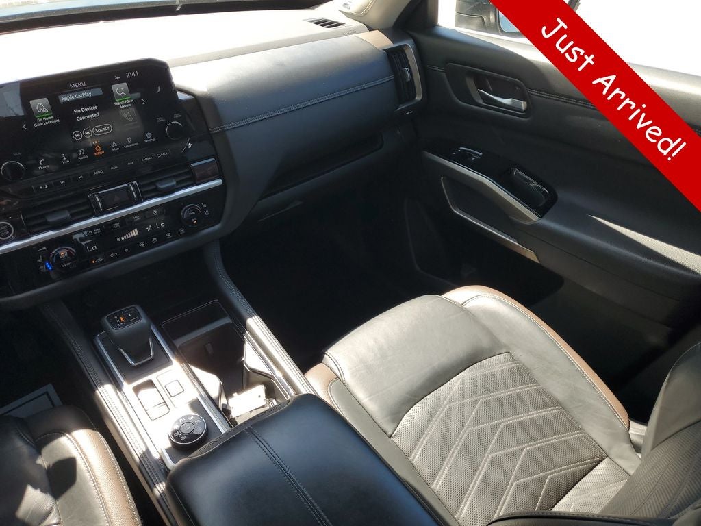 2023 Nissan Pathfinder Platinum