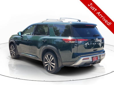 2023 Nissan Pathfinder Platinum