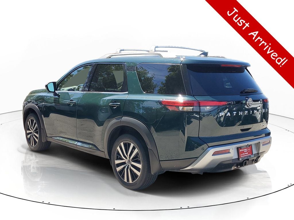 2023 Nissan Pathfinder Platinum