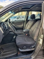 2004 Pontiac Vibe Base