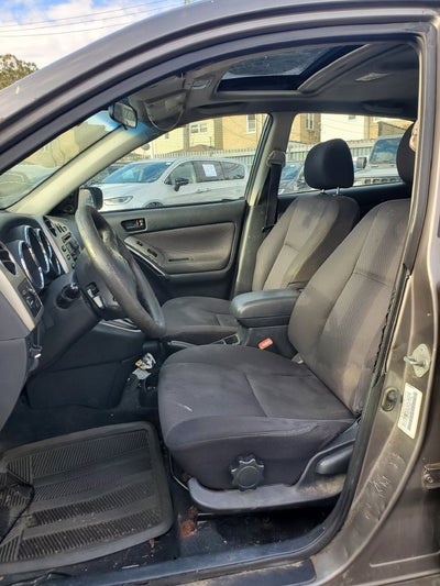 2004 Pontiac Vibe Base