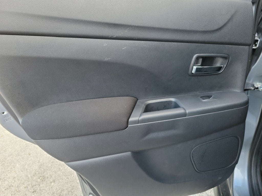2024 Mitsubishi Outlander Sport Base