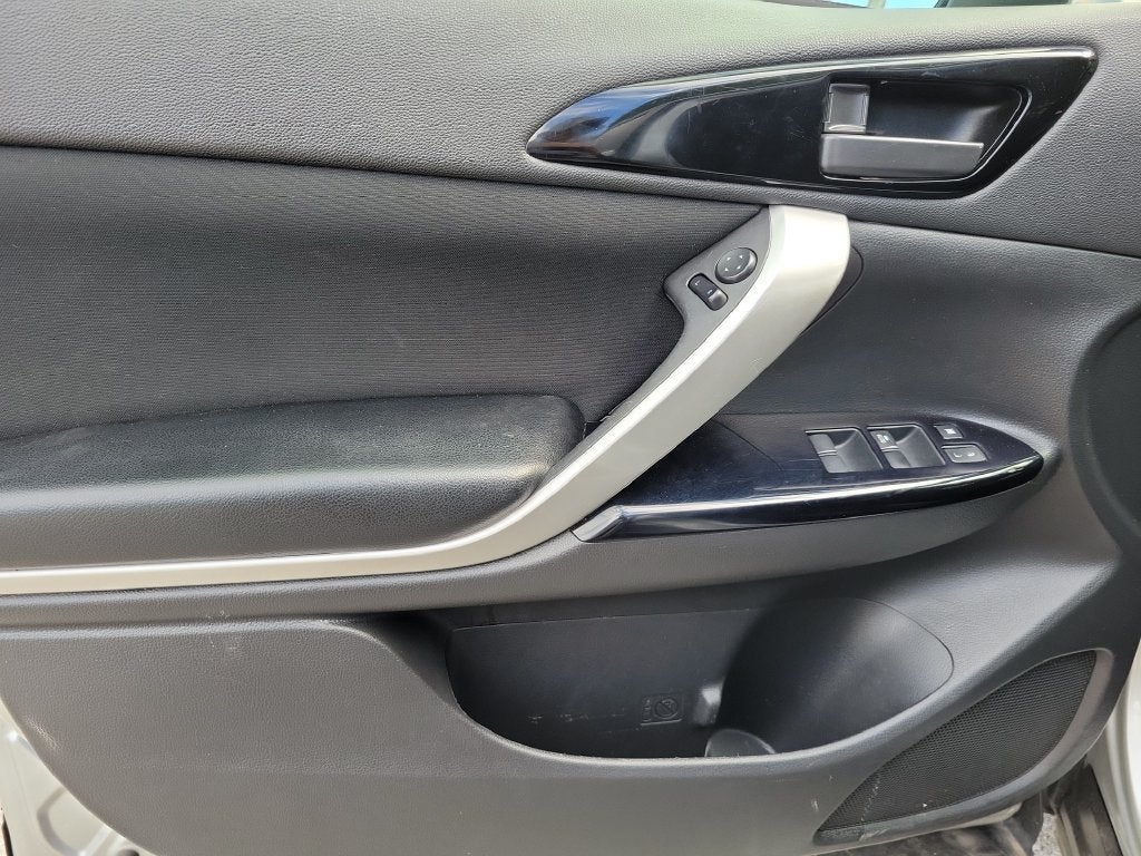 2024 Mitsubishi Eclipse Cross Base