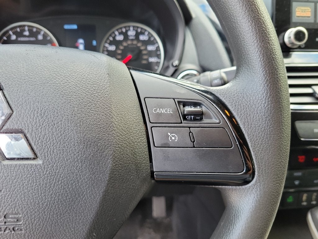 2024 Mitsubishi Eclipse Cross Base
