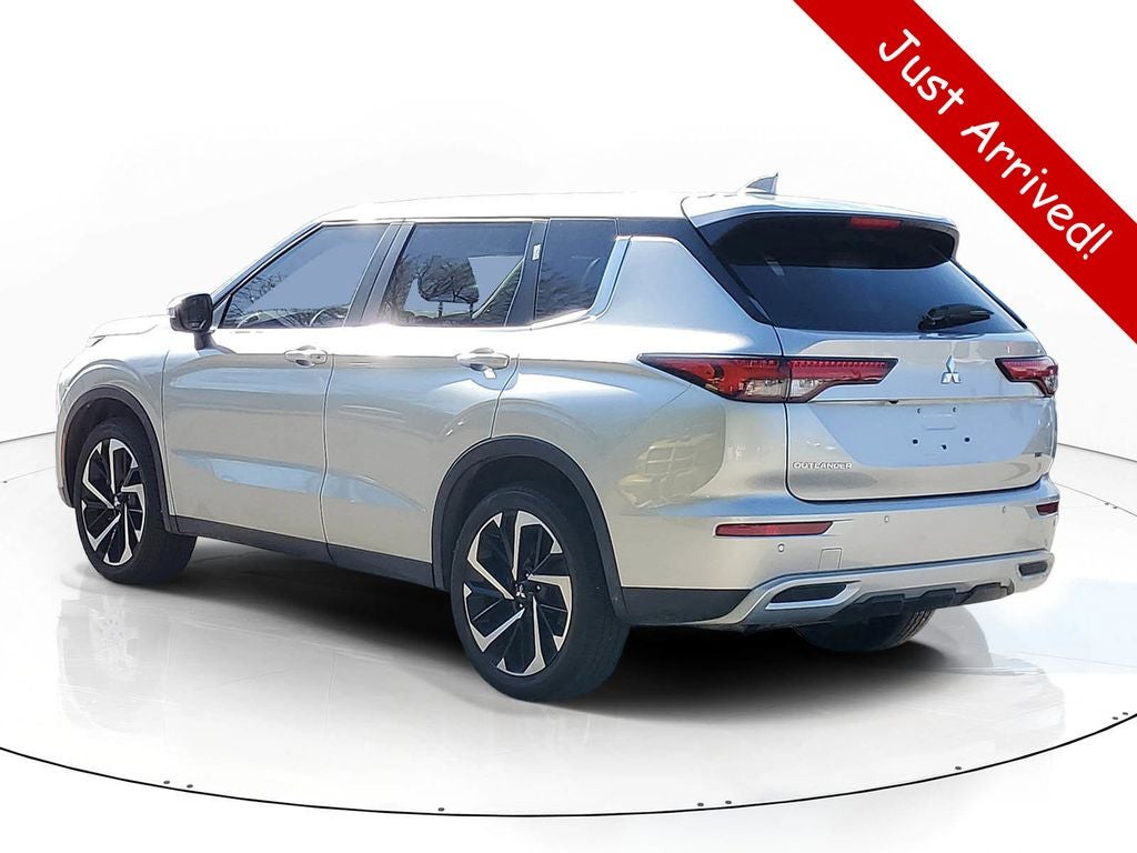 2024 Mitsubishi Outlander SE