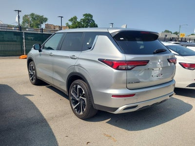 2024 Mitsubishi Outlander SE
