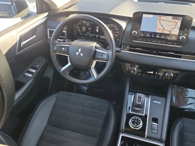 2024 Mitsubishi Outlander PHEV SE Hybrid